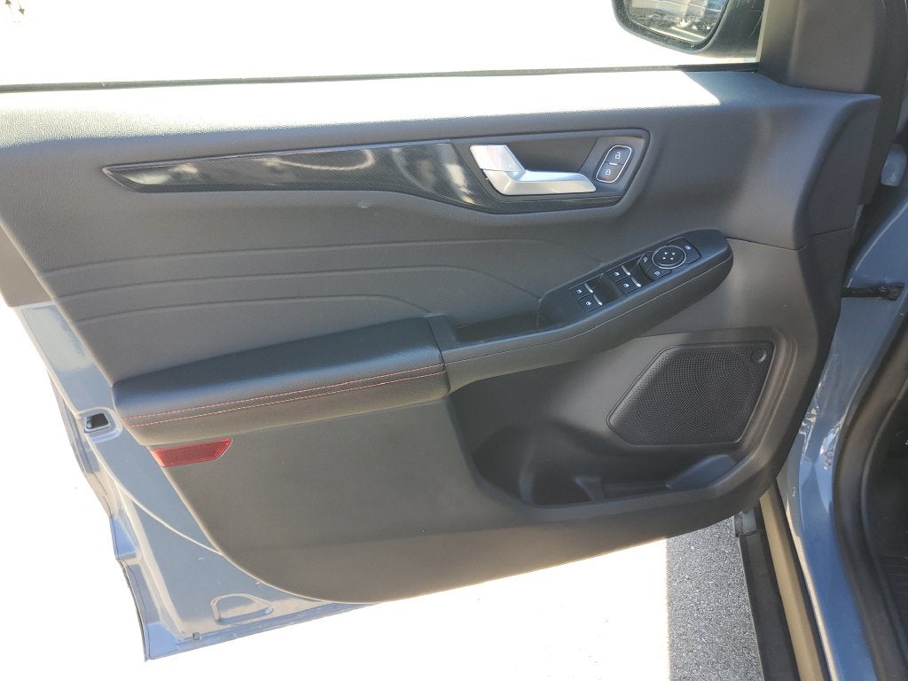 2024 Ford Escape ST-Line - Photo 10