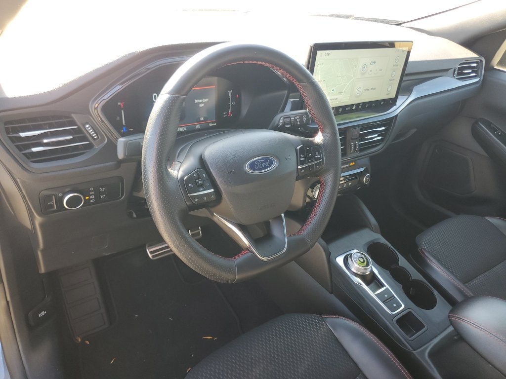 2024 Ford Escape ST-Line - Photo 14