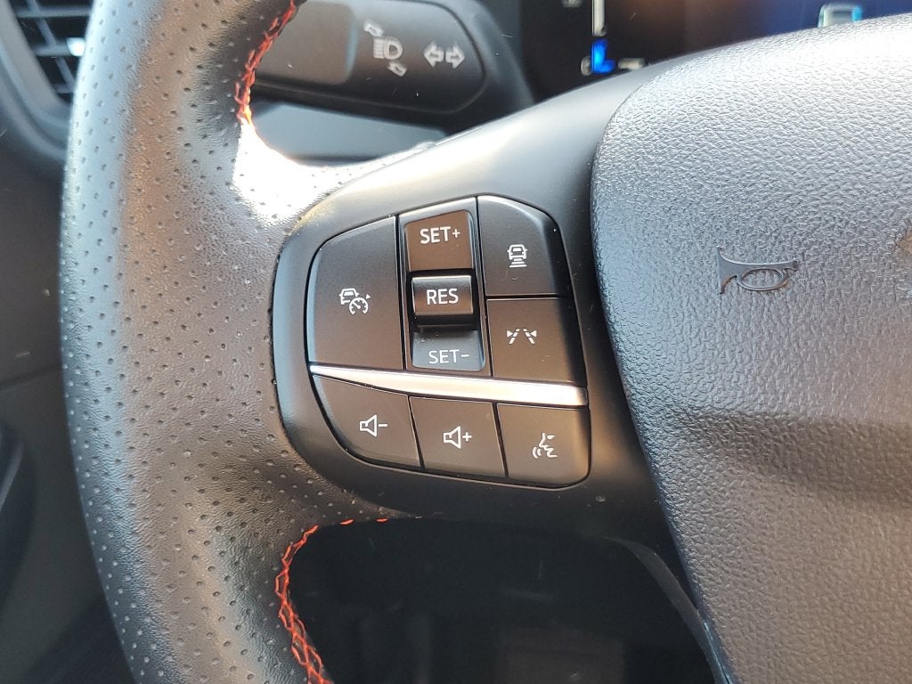 2024 Ford Escape ST-Line - Photo 17