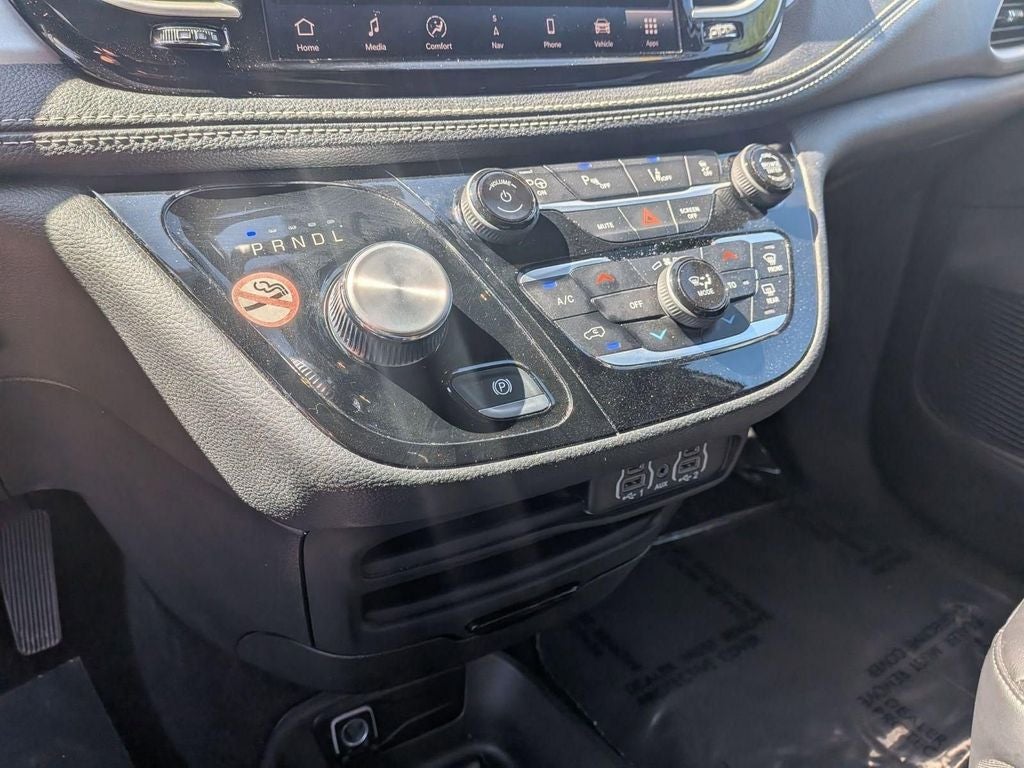 2024 Chrysler Pacifica Hybrid Select S Appearance