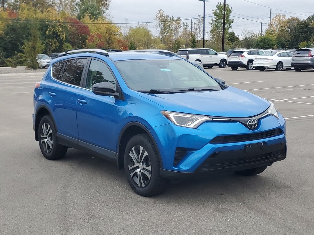 2018 Toyota RAV4 LE