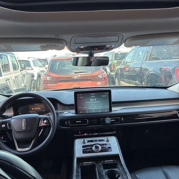 2023 Lincoln Aviator Standard