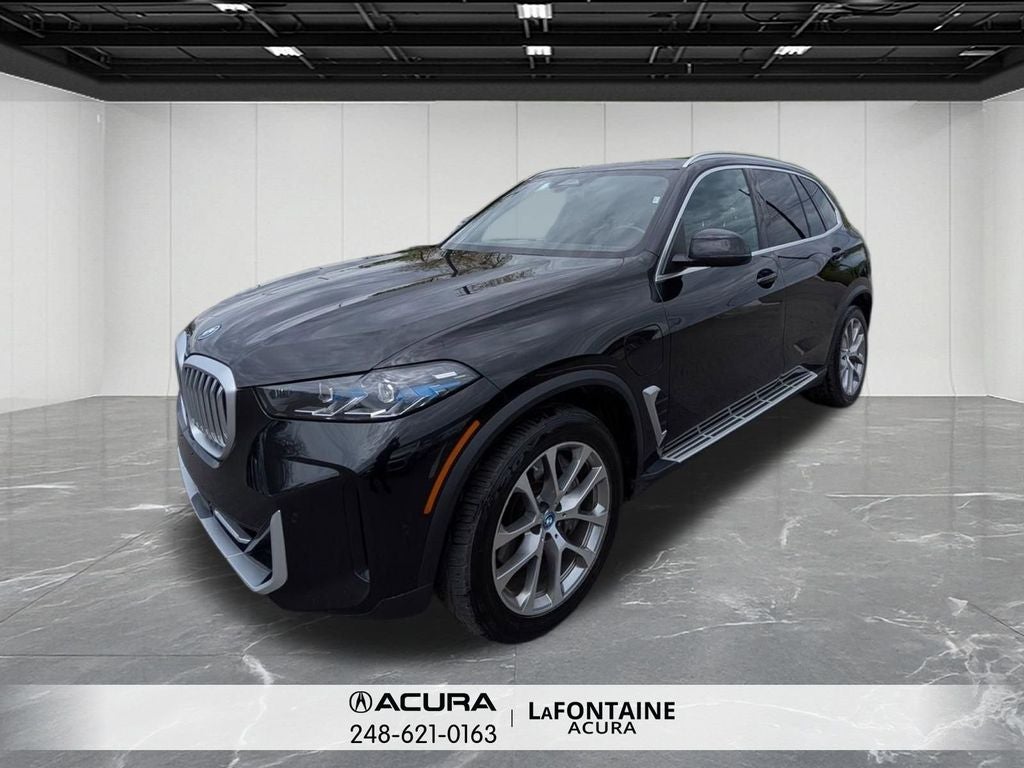 2025 BMW X5 xDrive50e's photo
