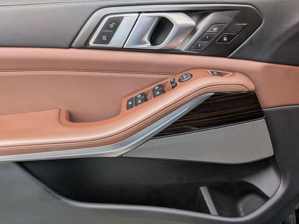 2020 BMW X5 M50i