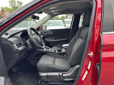 2022 Mitsubishi Outlander ES