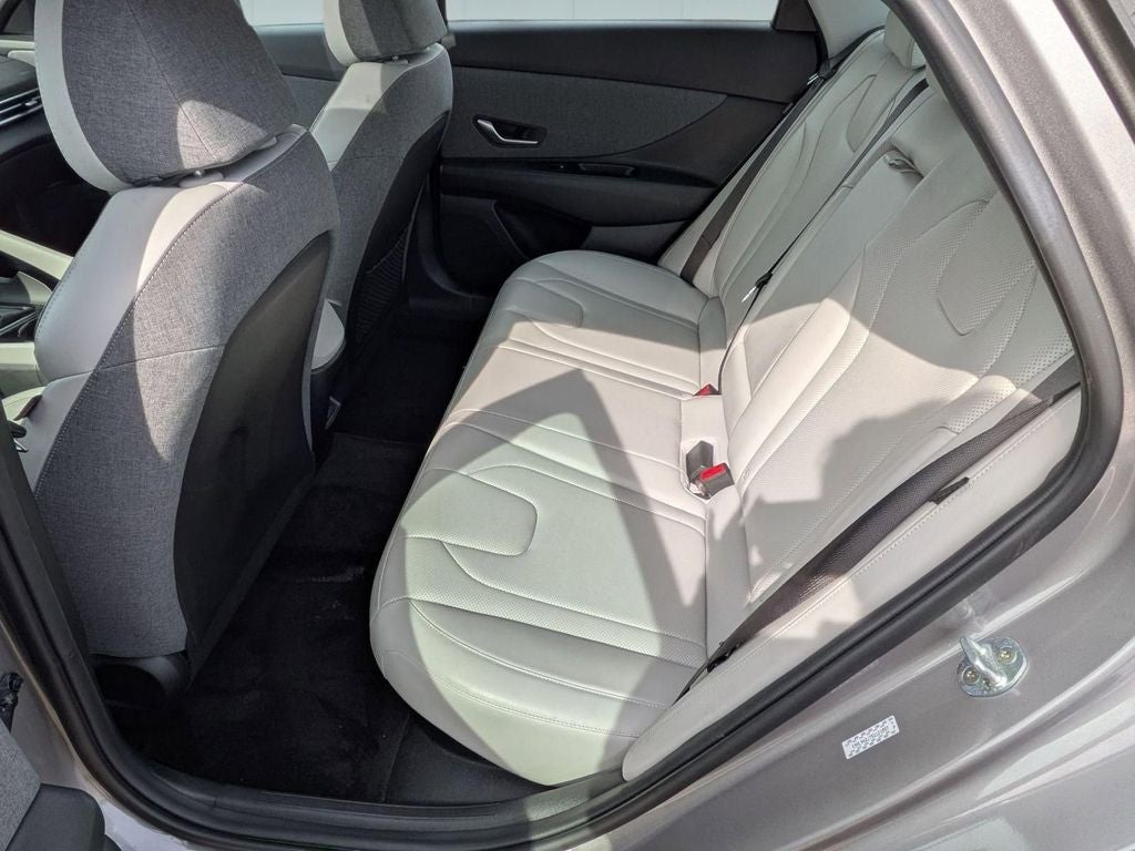 2025 Hyundai Elantra Hybrid Limited