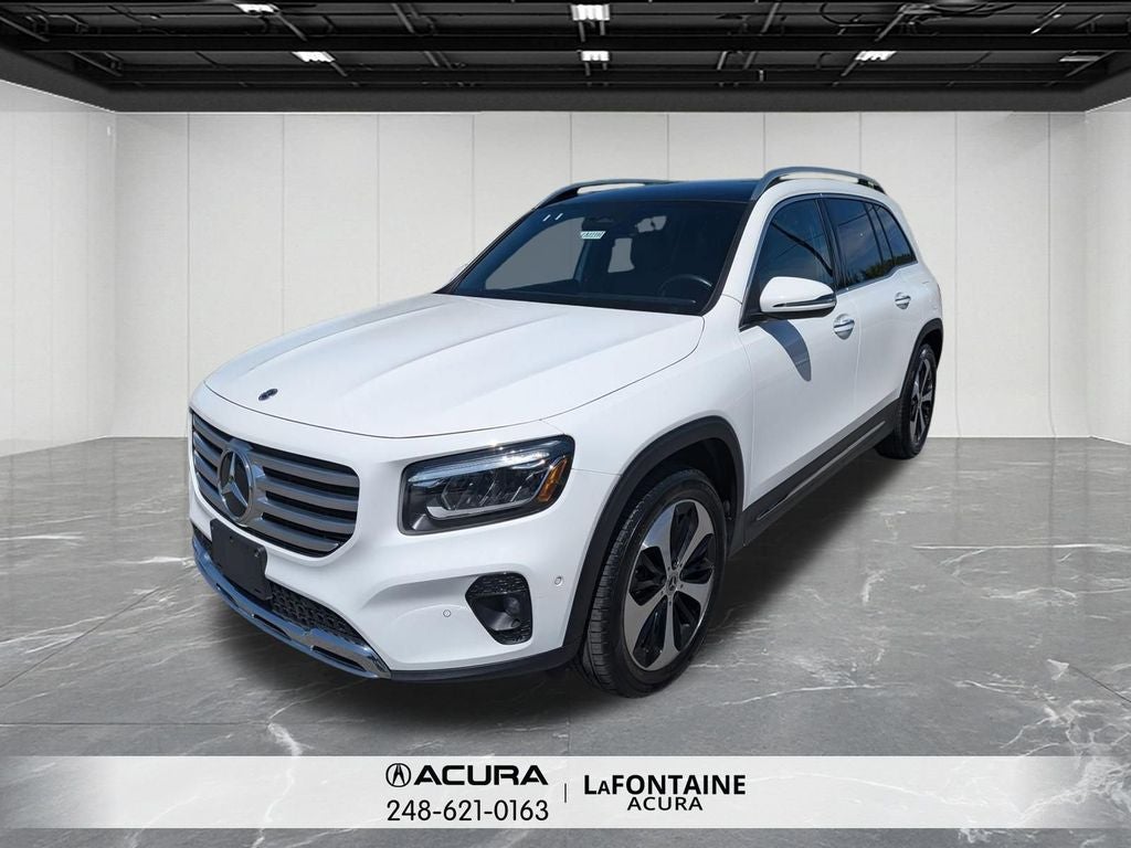 2025 Mercedes-Benz GLB GLB 250 4MATIC's photo