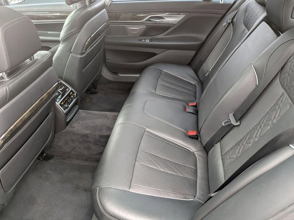 2016 BMW 7 Series 750i