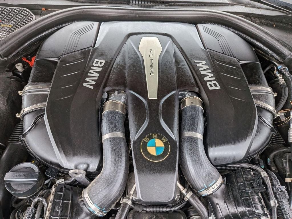 2016 BMW 7 Series 750i
