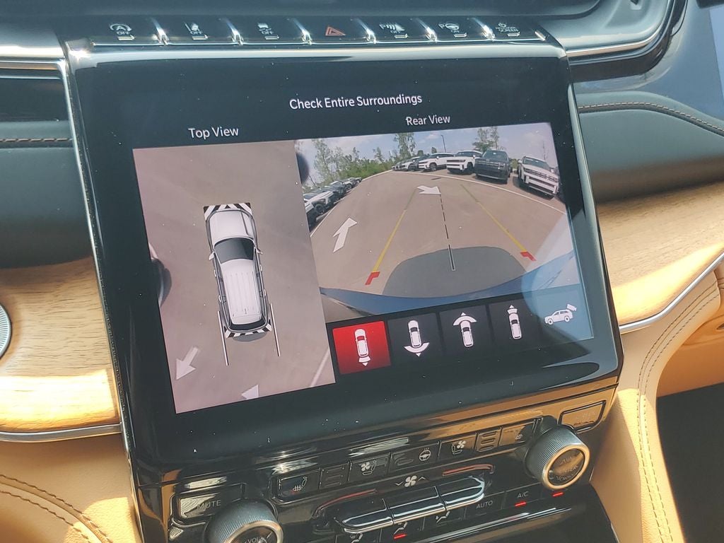 2023 Jeep Grand Cherokee L Summit