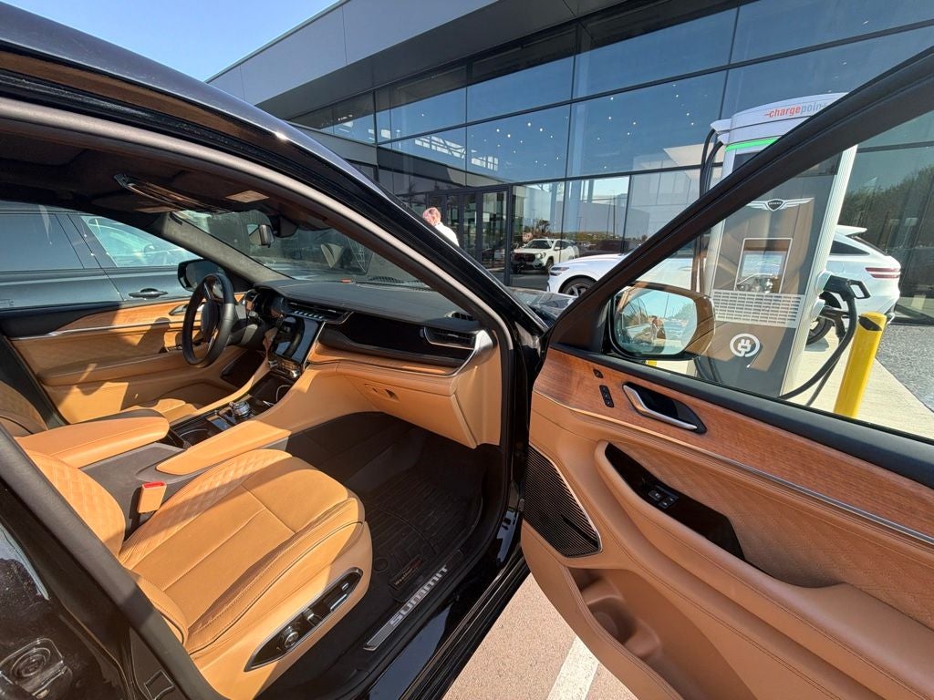 2023 Jeep Grand Cherokee L Summit