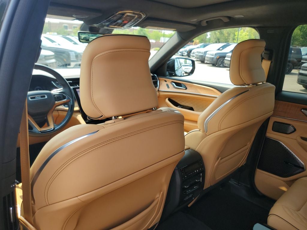 2023 Jeep Grand Cherokee L Summit
