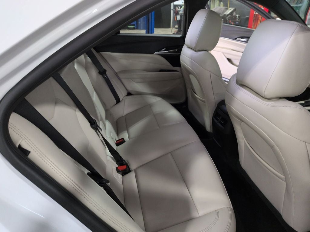 2023 Cadillac CT4 Luxury
