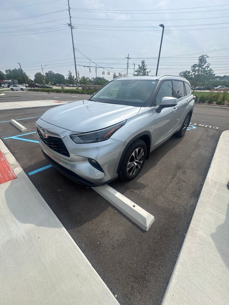 2022 Toyota Highlander XLE