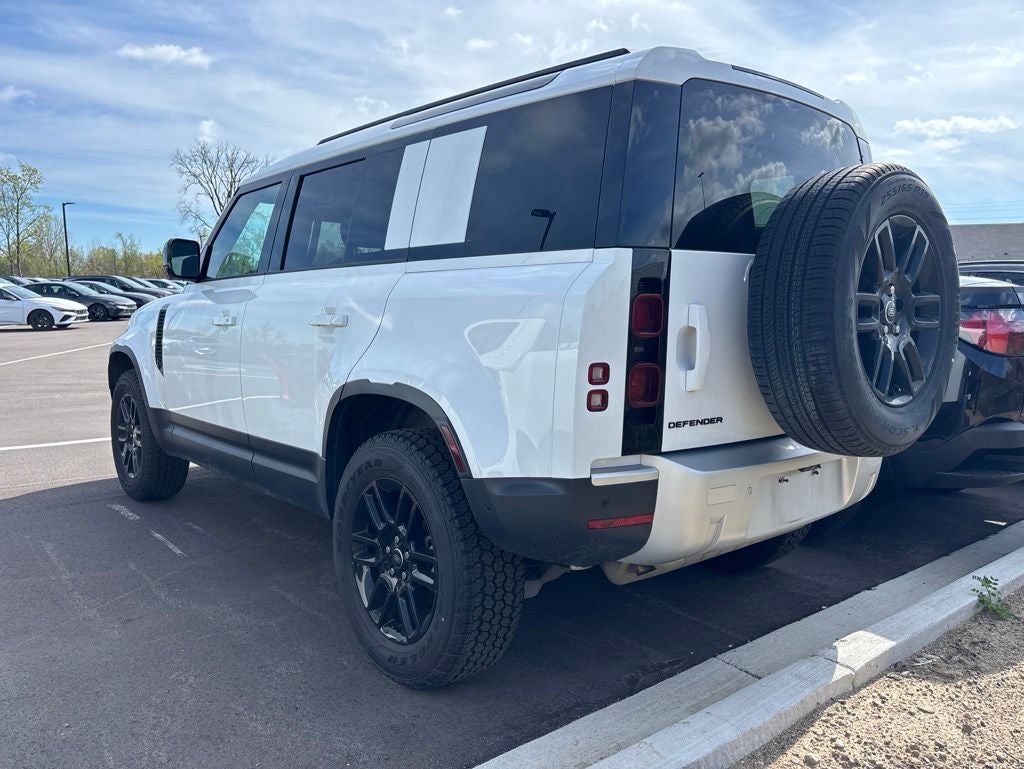 2025 Land Rover Defender 110 S