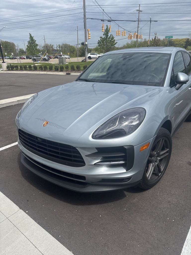 2021 Porsche Macan Base