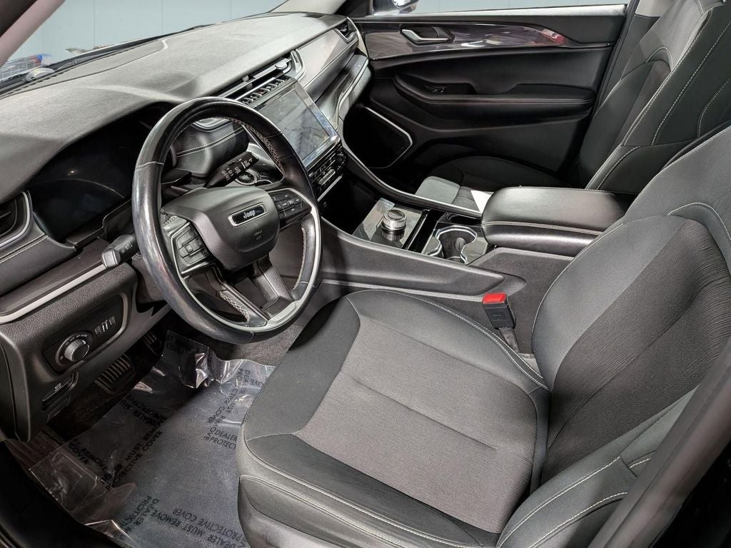 2021 Jeep Grand Cherokee L Laredo