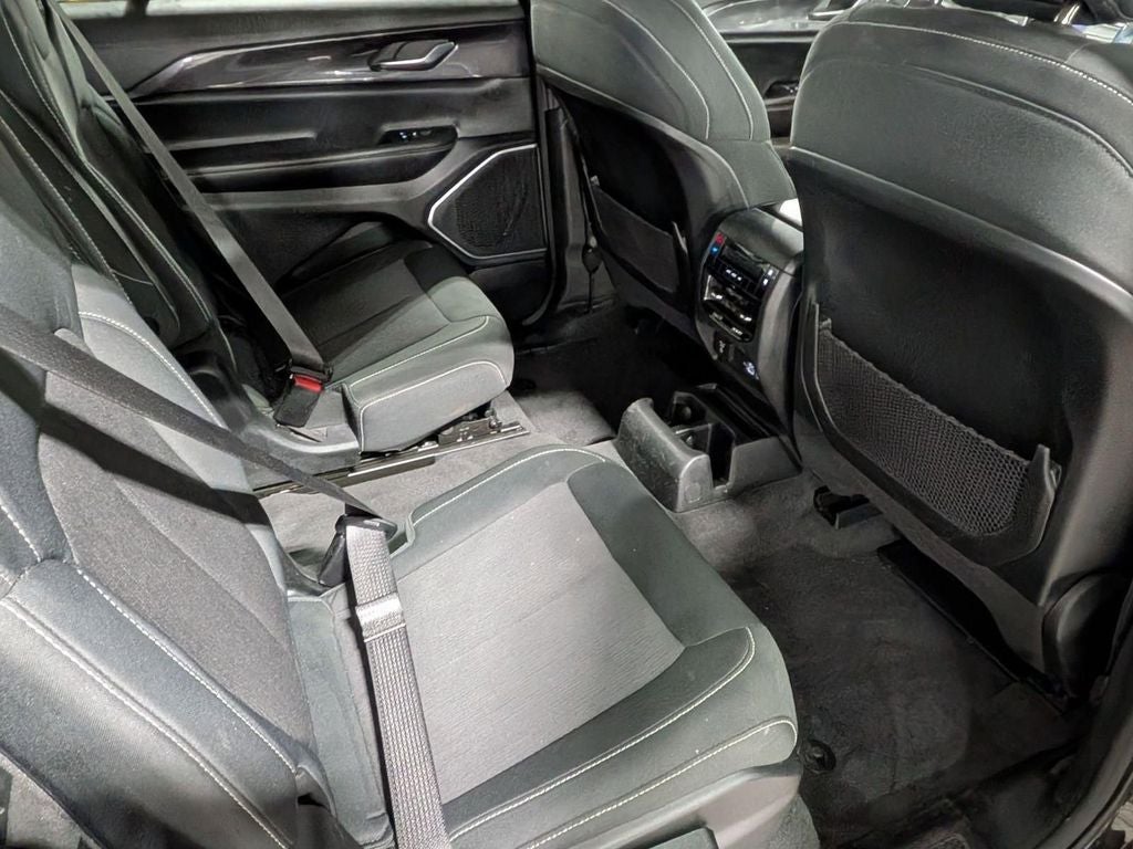 2021 Jeep Grand Cherokee L Laredo