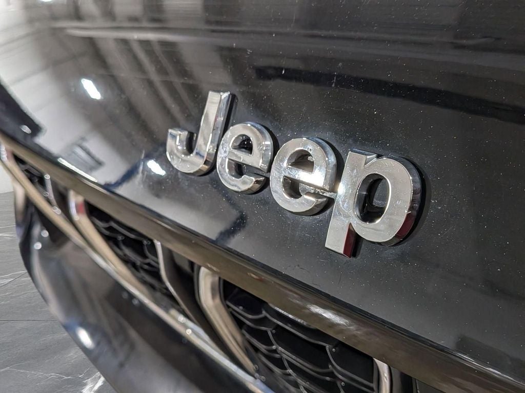 2021 Jeep Grand Cherokee L Laredo