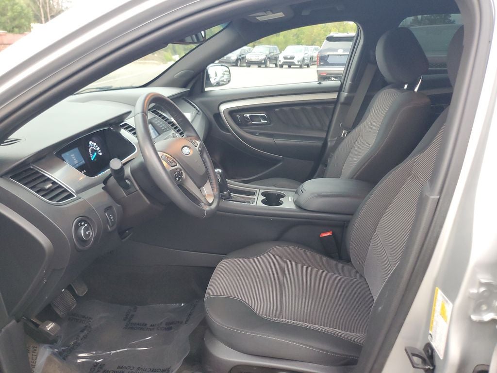 2018 Ford Taurus SEL