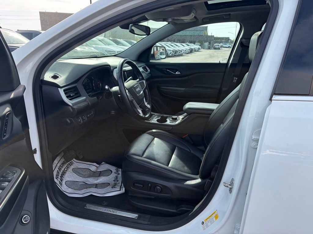 2021 GMC Acadia SLT