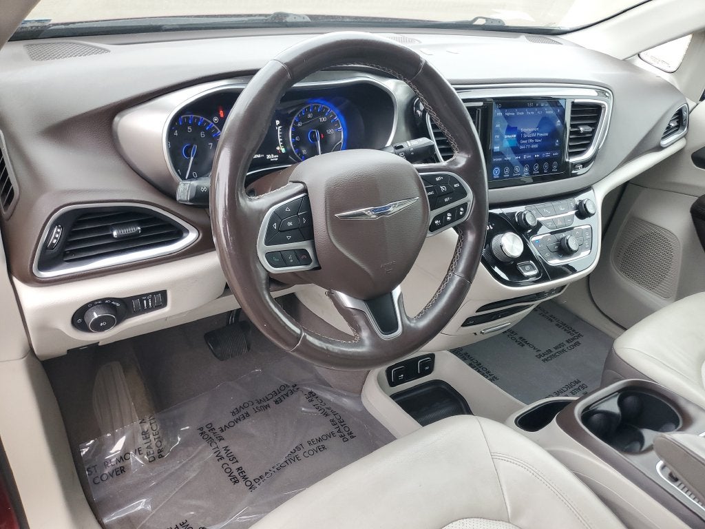2017 Chrysler Pacifica Touring L Plus