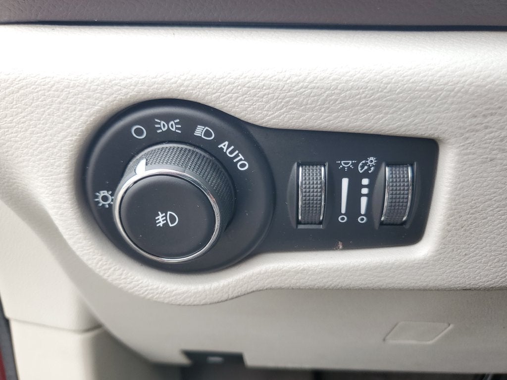 2017 Chrysler Pacifica Touring L Plus
