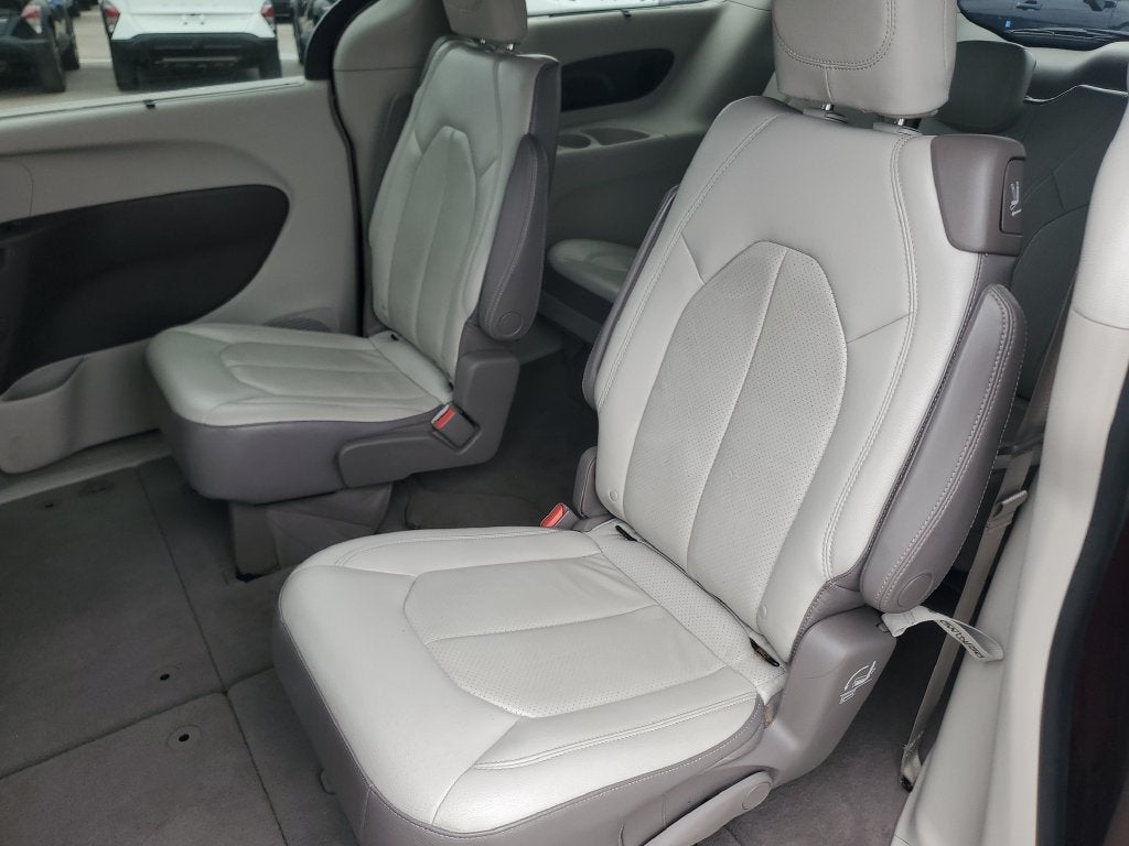 2017 Chrysler Pacifica Touring L Plus