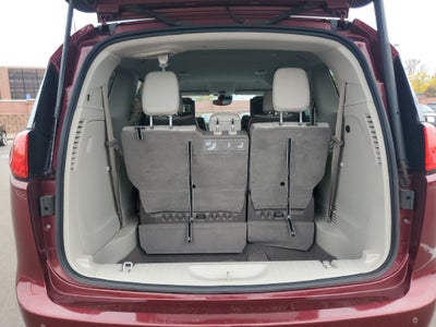 2017 Chrysler Pacifica Touring L Plus