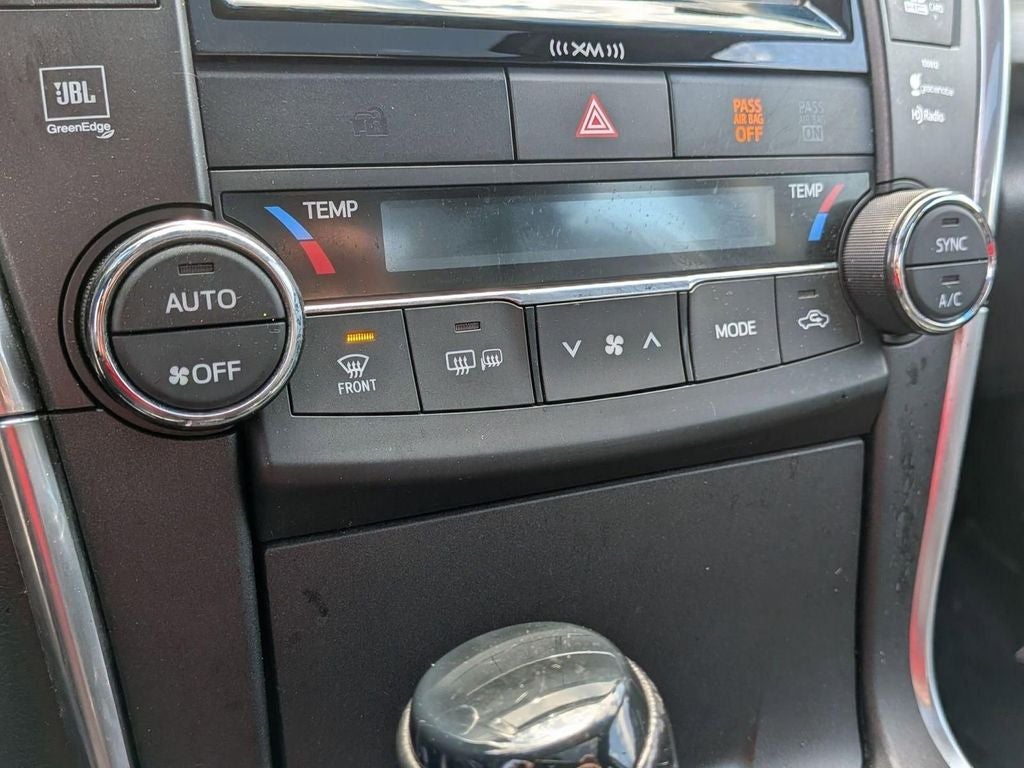 2016 Toyota Camry Hybrid XLE
