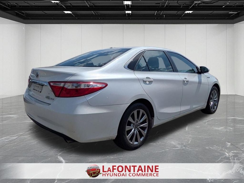 2016 Toyota Camry Hybrid XLE