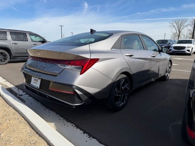 2025 Hyundai Elantra Hybrid Limited