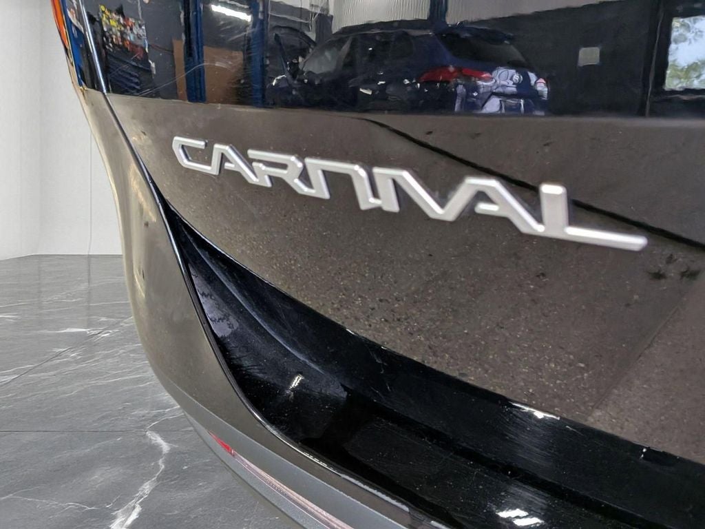 2024 Kia Carnival SX