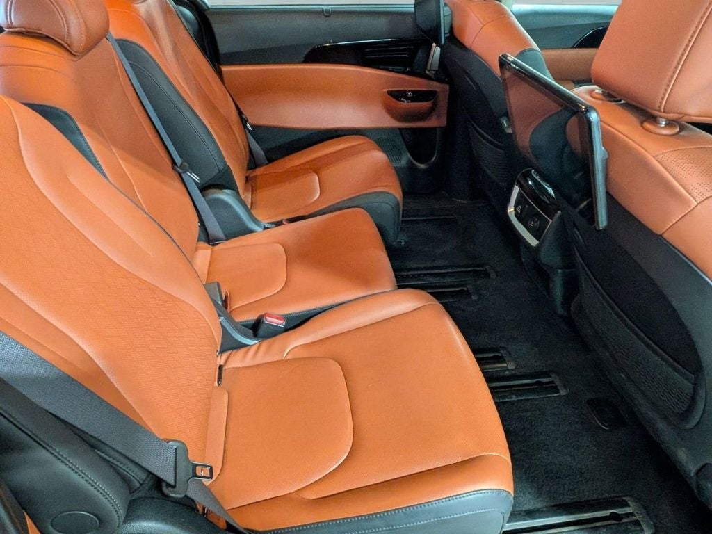 2024 Kia Carnival SX
