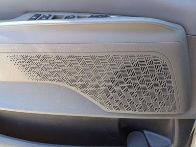 2025 Kia Carnival SX