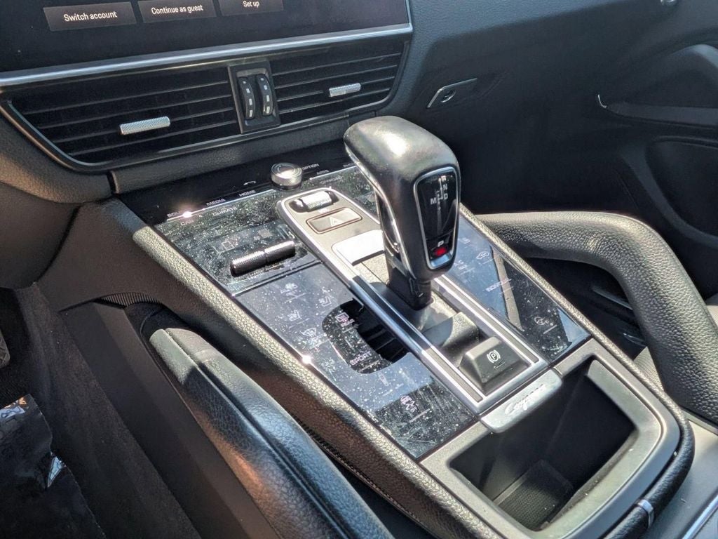 2022 Porsche Cayenne Platinum Edition