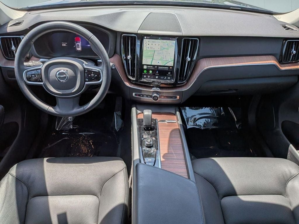 2024 Volvo XC60 B5 Plus Dark Theme